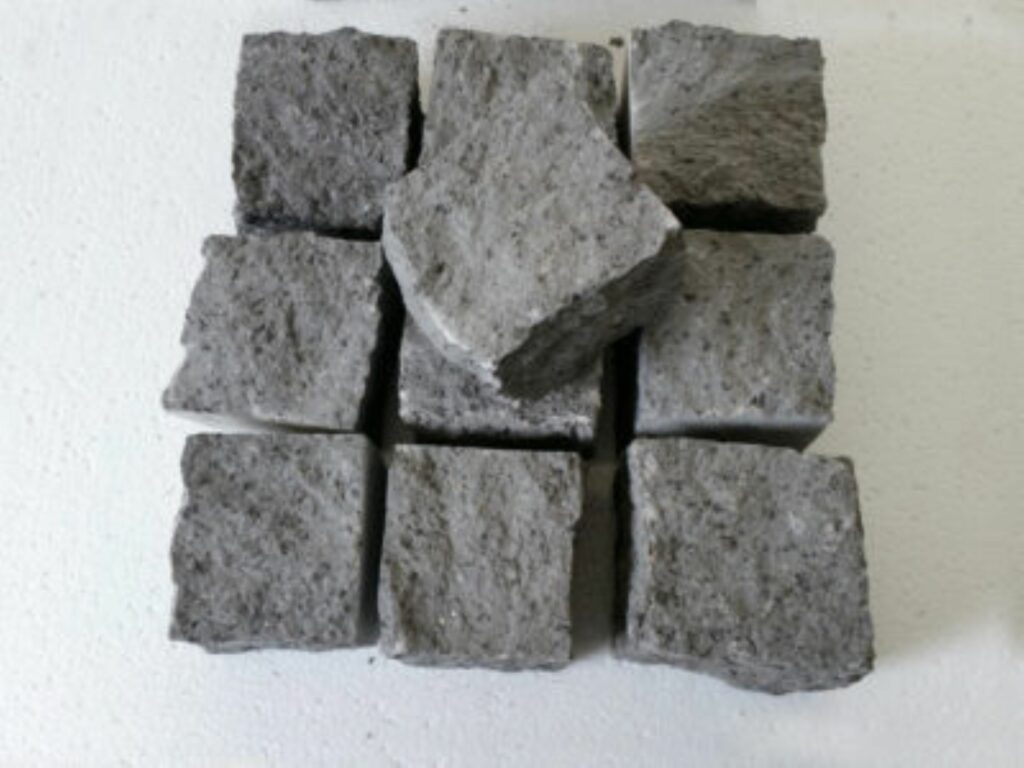 CUBETTI-PIETRA-LAVICA-BASALTO-LAVICO-ITALGRANITI-12