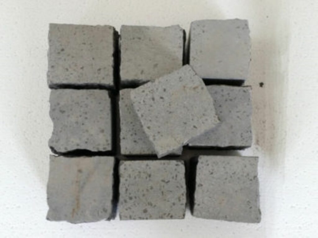 CUBETTI-PIETRA-LAVICA-BASALTO-LAVICO-ITALGRANITI-13