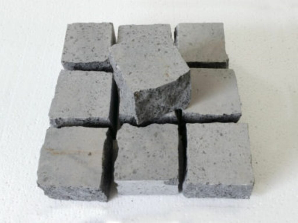 CUBETTI-PIETRA-LAVICA-BASALTO-LAVICO-ITALGRANITI-14