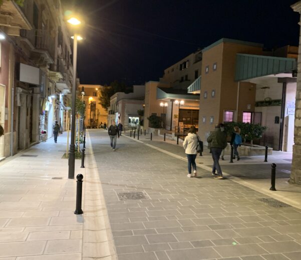 MATERA-PAVIMENTO-PIETRA-LAVICA-BASALTO-LAVICO-CORDOLI-CIGLI-GRANITO-ITALGRANITI-11-FA