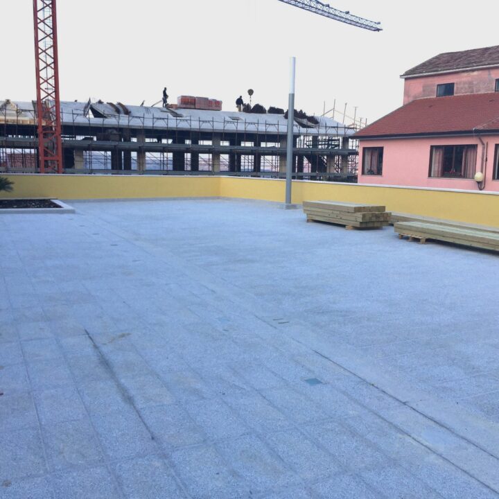 PAVIMENTO-CUBETTI-ZANELLA-GRANITO-GRIGIO-SARDEGNA-13